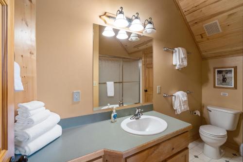 Mule Deer Cabin in West Yellowstone, USA