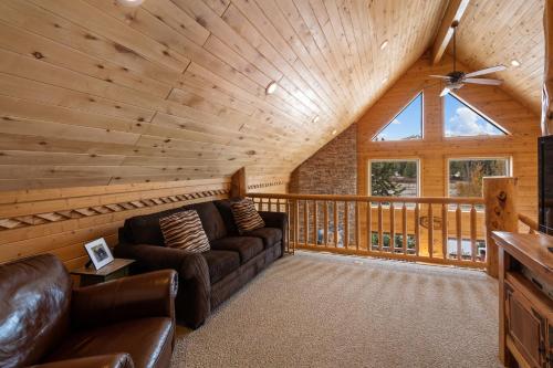 Mule Deer Cabin in West Yellowstone, USA