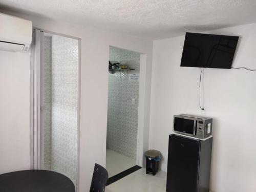 Instalaciones, KITNET EM OLINDA CASA CAIADA A 50 MT DA PRAIA in Jardim Atlantico