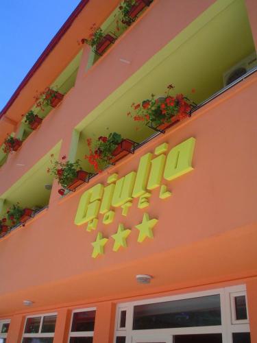 HOTEL GIULIA - locatie centrala – Eforie Nord, CA
