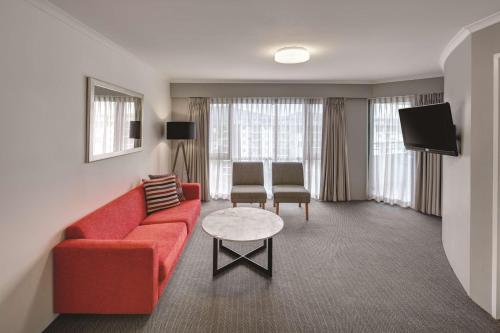 Adina Serviced Apartments Canberra James Court