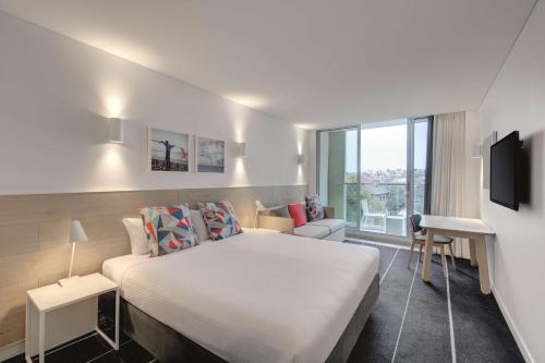 Adina Apartment Hotel Bondi Beach Sydney - main image