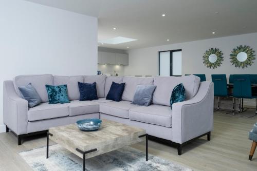 8 Challacombe - Luxury Apartment at Byron Woolacombe, only 4 minute walk to Woolacombe Beach!, Woolacombe (photo 8)