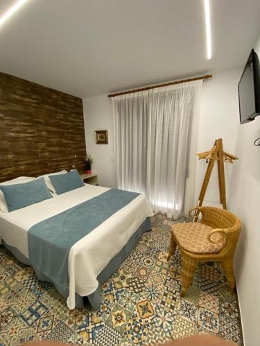 HOSTAL LA BATUTA in 莫亨特