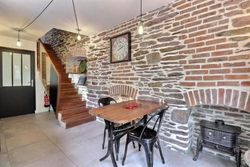 Garden Apparts - image 5