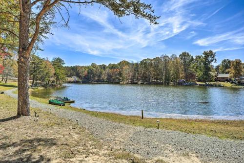 Brand New Trenton Cabin Panoramic Lake Views