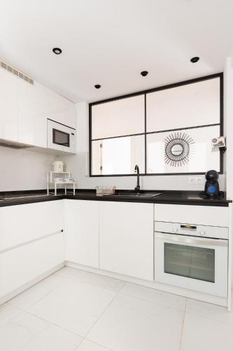 Malagaflat Design Apartment 3 Bedrooms City Centre - image 3