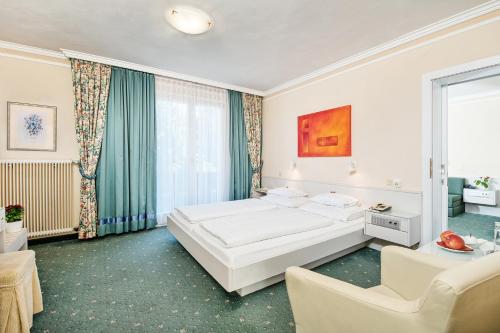 Hotel Schönruh Room Type - Family Suite with Balcony and Sea View Hotel Schönruh Room Type - Family Suite with Balcony and Sea View