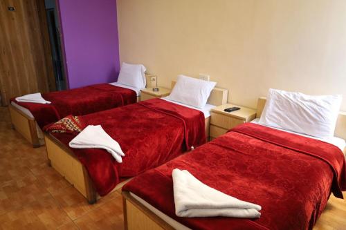 Dweik Hotel 1 – Al' Aqabah, TX