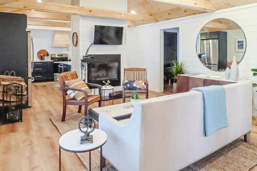 Lake Winni Cottage - Winter Harbor, NH