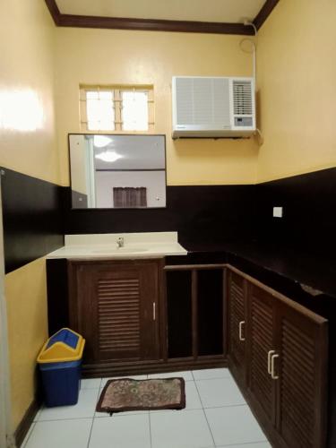 Kitchen, La Vista Pansol Resort Complex by RedDoorz in Calamba