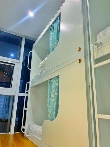 Hangzhou Dream Youth Hostel - Tap to explore photos