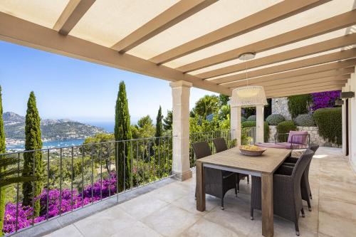 Majestic Mallorca Villa Finca Finesse 6 Bedrooms Private Heated Pool & Out Door Jacuzzi Andratx