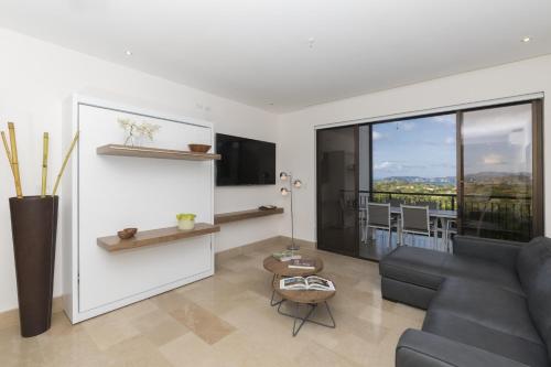 Roble Sabana 202 Luxury Apartment - Reserva Conchal