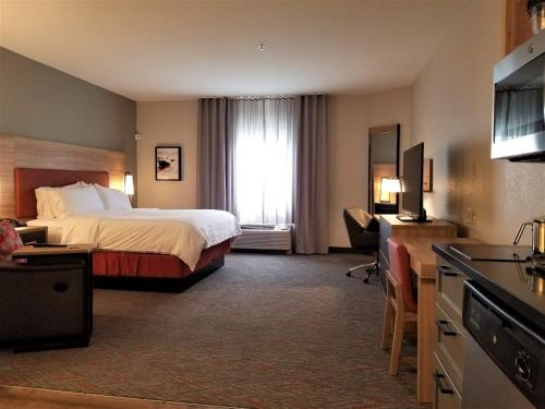 Photo - Candlewood Suites Apex Raleigh Area, an IHG Hotel