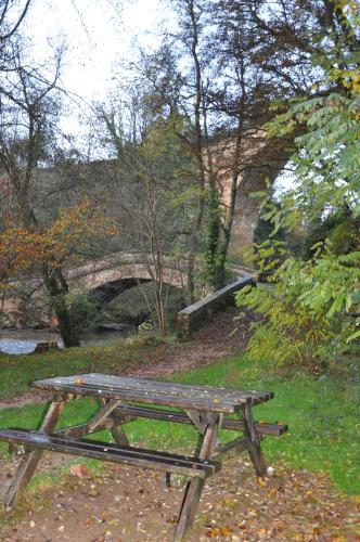 Canal du Nivernais Gîtes Le champ radis