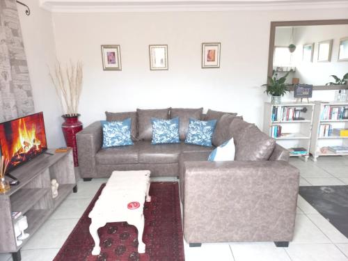 Lovely and spacious 1 bedroom unit