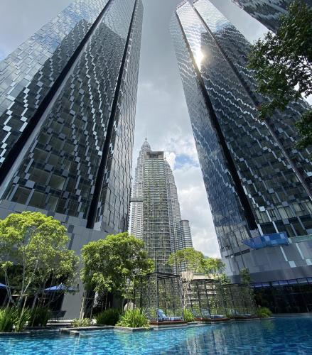 Luxurious Apartment 3 Mins from KLCC Petronas view