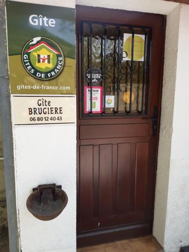 Maison avec 2 chambres est un Gîte Brugière et maison une chambre est une chambre d'hôtes