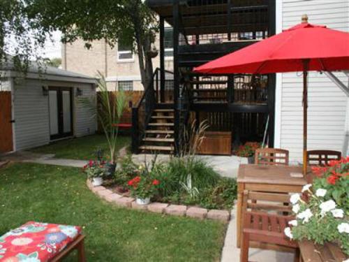 Roscoe Village Guesthouse in Chicago, USA