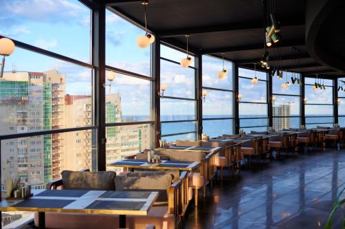 レストラン, Grand Hotel Victory in アクタウ