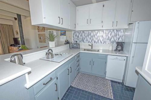 Ala Wai BoulevardApartment 23 - image 4