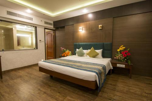 Værelse, Shenbaga Hotel & Convention Centre in Pondicherry