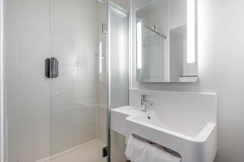 B&B HOTEL Marseille Euromed, Marseille (photo 11)