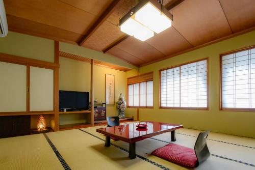Japanese-Style Room