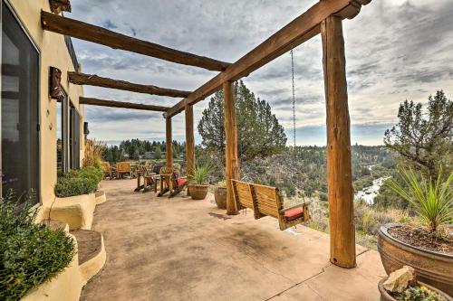 Adobe Home - River and Mtn Views with Hot Tub!