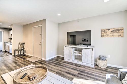 Branson Condo with Balcony Near Silver Dollar City in Branson, USA