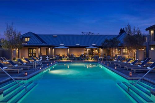 Book the The Villagio Estate Guestroom 2 Queens The Villagio Estate Guestroom 2 Queens