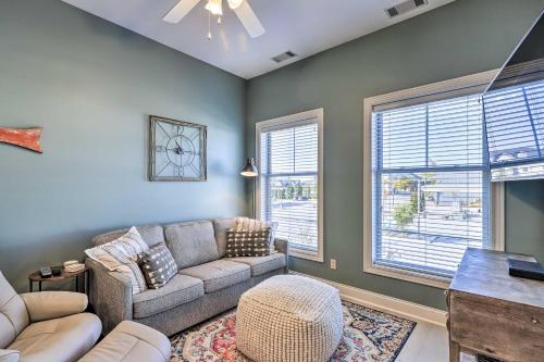 Dtwn Ludington Condo Balcony, Walk To Beach! Dtwn Ludington Condo Balcony, Walk To Beach!