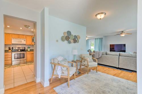 South Kingstown Vacation Rental 2 Mi to Beach! in South Kingstown, USA