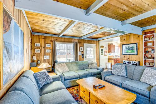 Foxglove Terrace in Lake Valley