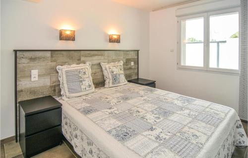 Four-Bedroom Holiday Home in Le Grau d'Agde - main image
