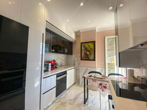 Top Luxury Tirana - image 3