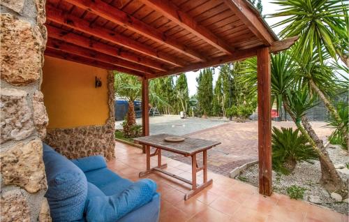 Beautiful Home In Villanueva Del Segura With Wifi