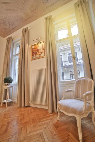 Nadi's Home – Heart of Budapest, Budapest (photo 2)