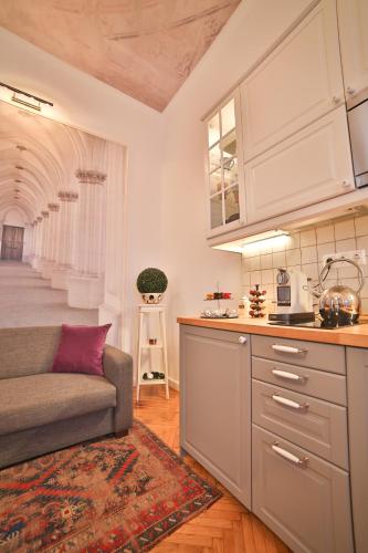 Nadi's Home – Heart of Budapest, Budapest (photo 10)