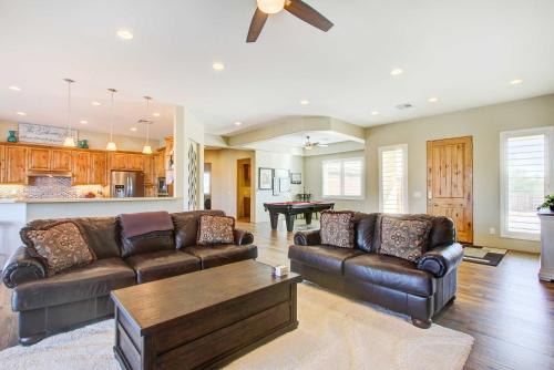 Oasis-Like Phoenix Home with Private Outdoor Pool! in Tramonto