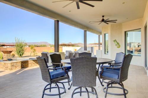 Oasis-Like Phoenix Home with Private Outdoor Pool! in Tramonto