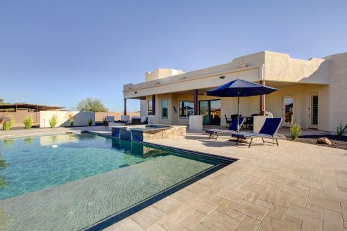 Oasis-Like Phoenix Home with Private Outdoor Pool! in Tramonto