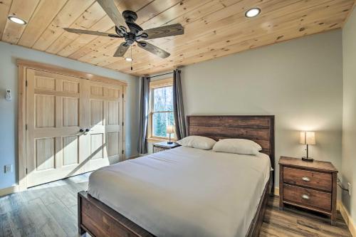 Cozy & Peaceful Waterfront Cabin on Porter Lake! in Farmington (ME)