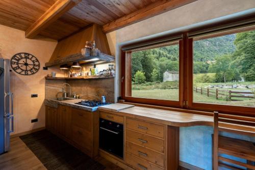 廚房, Chalet Walser immerso in una proprietà privata di 3000mq (Chalet Walser immerso in una proprieta privata di 3000mq) in 皮奧德
