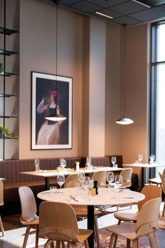 404283219 Radisson RED Oslo Økern