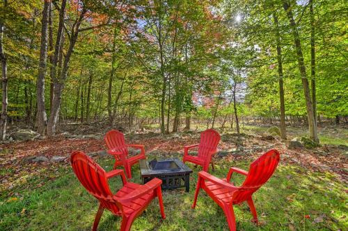 about 14 Mi to Skiing Tobyhanna Gem with Fire Pit! in Tobyhanna, USA