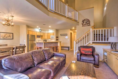 Chimney Ridge Townhome with Hot Tub Walk to Lifts in Breckenridge, USA
