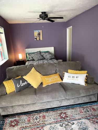 New! Fun just 20 min from Dallas 3-BRM Home in Garland, USA