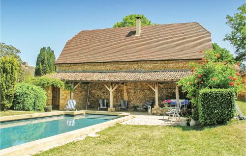 Nice home in Valojoulx with WiFi, Private swimming pool and Outdoor swimming pool
